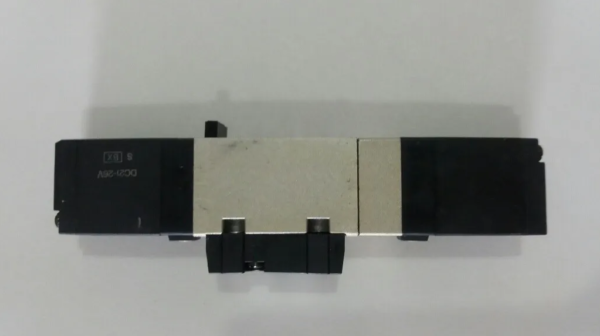 VÁLVULA SOLENOIDE PNEUMÁTICA SMC NVFS2200-5FZ - Imagem 3