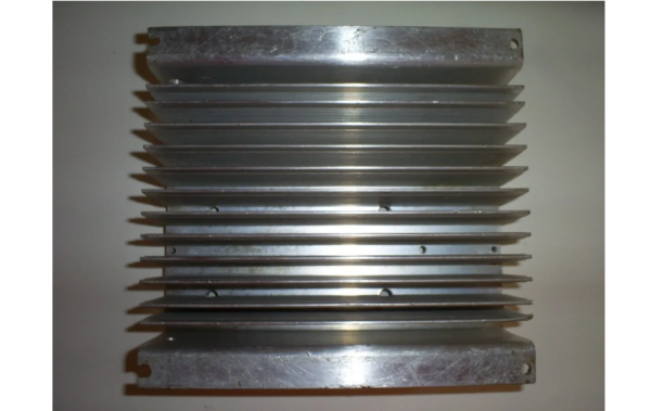 DISSIPADOR DE CALOR ALUMÍNIO 145x155x55MM INVERSOR WEG