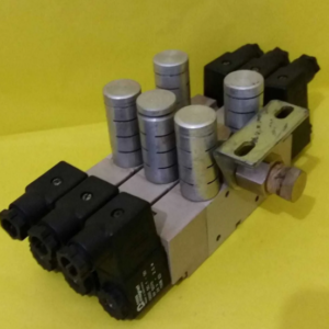 BLOCO DE VÁLVULAS PNEUMÁTICAS 5 VIAS C/3 VAL COMPLETA