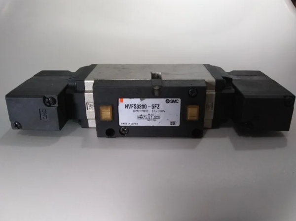 VÁLVULA SOLENÓIDE PNEUMÁTICA SMC NVFS3200-5FZ - Imagem 2