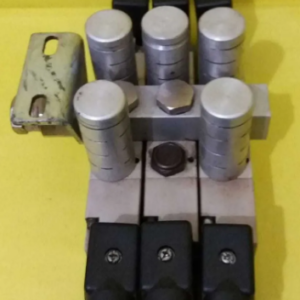 BLOCO DE VÁLVULAS PNEUMÁTICAS 5 VIAS C/3 VAL COMPLETA