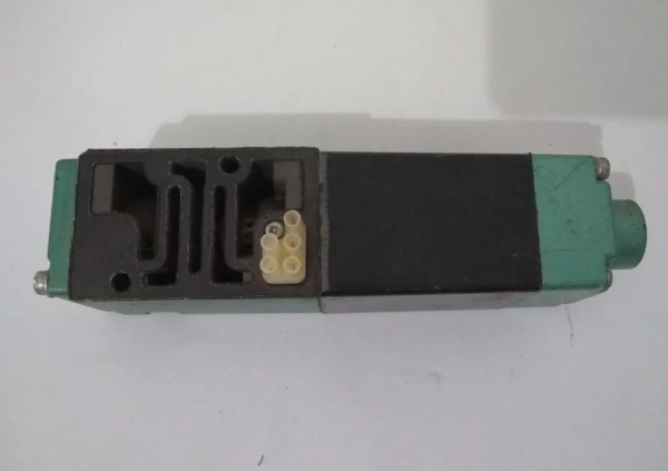VÁLVULA DIRECIONAL NUMATICS MOD 082SA415M019M - Imagem 3
