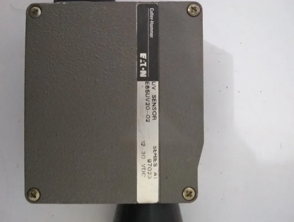 SENSOR UV DE PROXIMIDADE CUTLER-HAMMER E65UV20-02 A1 - Imagem 5