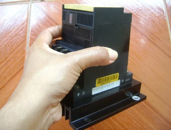 SOFT START ALENN-BRADLEY SMC-2 150-A05NB - Imagem 7