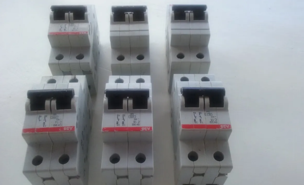 DISJUNTOR ABB BIPOLAR LOTE C/ 6 UNID.