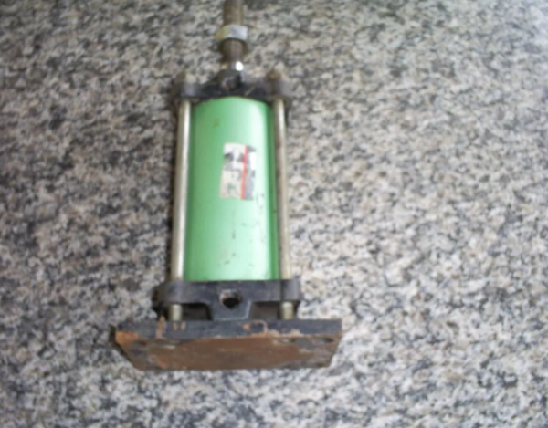 PISTÃO/ CILINDRO PNEUMÁTICO YHC CYLINDER 105-145 - Imagem 5