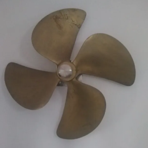 HÉLICE DE EMBARCAÇÃO EM BRONZE DECORAÇÃO SUPORTE EM AÇO INOX
